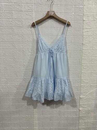 欧美全棉夏日绝美甜美风提花吊带连衣裙女设计感不规则宽松字短裙