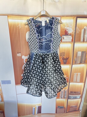 Z3196外贸原单女士时尚休闲百搭圆领套头无袖背心宽松显瘦上衣潮