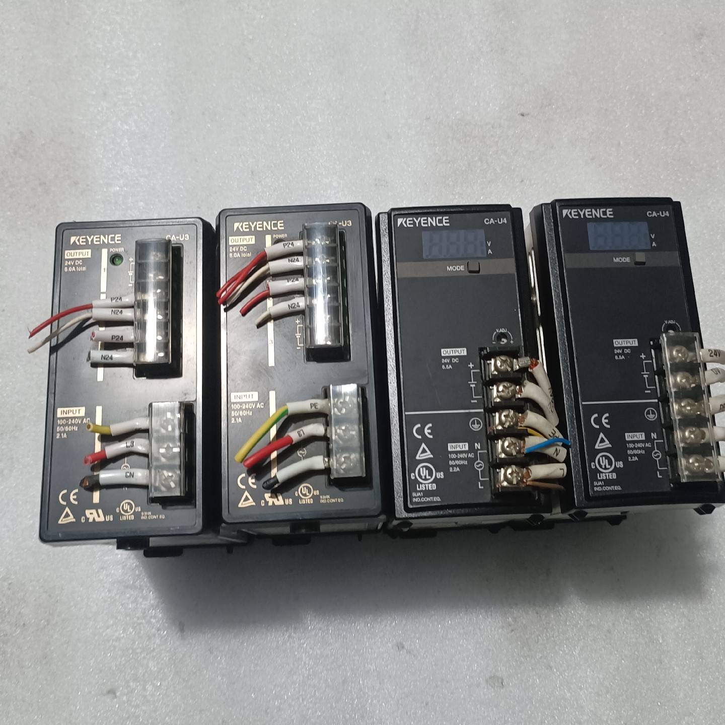 议价基恩士CA-U4 /U3开关电源，输入220v，输24DC