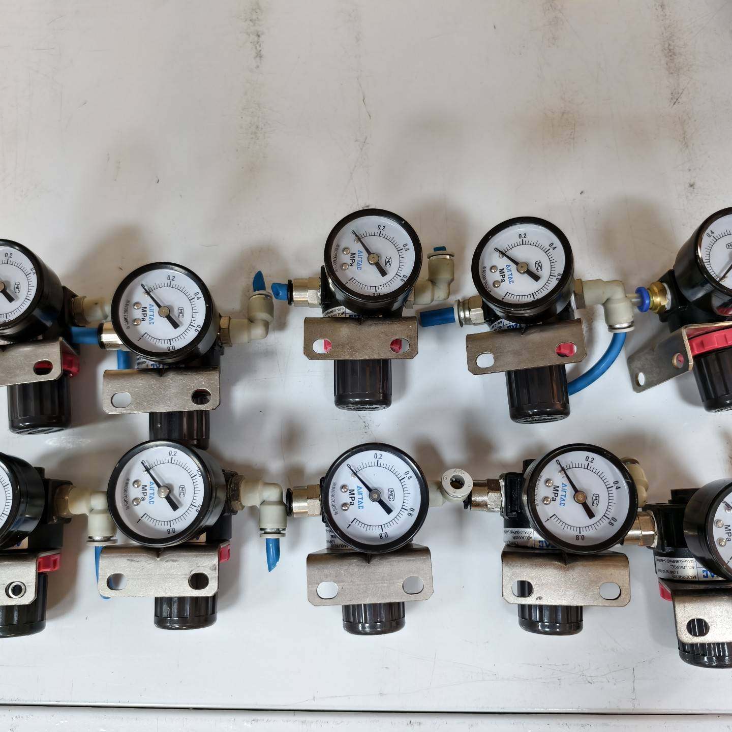 议价亚德客AIRTAC调压阀AR2000，带压力表，成色,电子元器件市场,其它元器件,淘宝优惠券,粉丝福利购,淘宝优惠卷