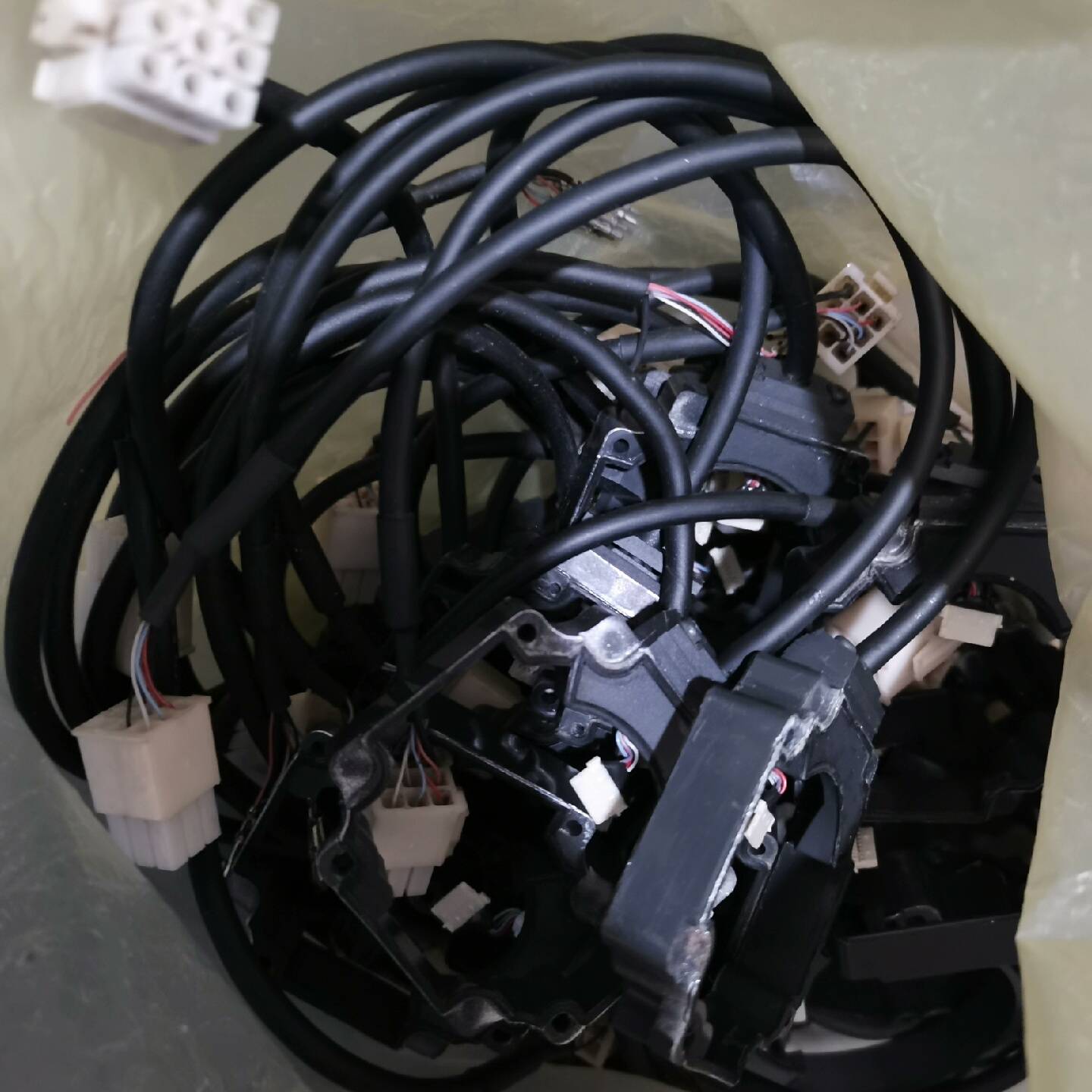 议价MHMF042，MHMF022，A6电机后盖，电机上的编