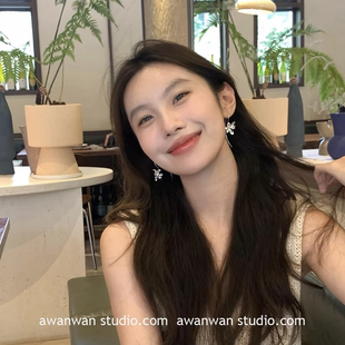 清冷不规则花朵耳环显脸瘦小众设计感高级轻奢气质优雅 阿婉Wan