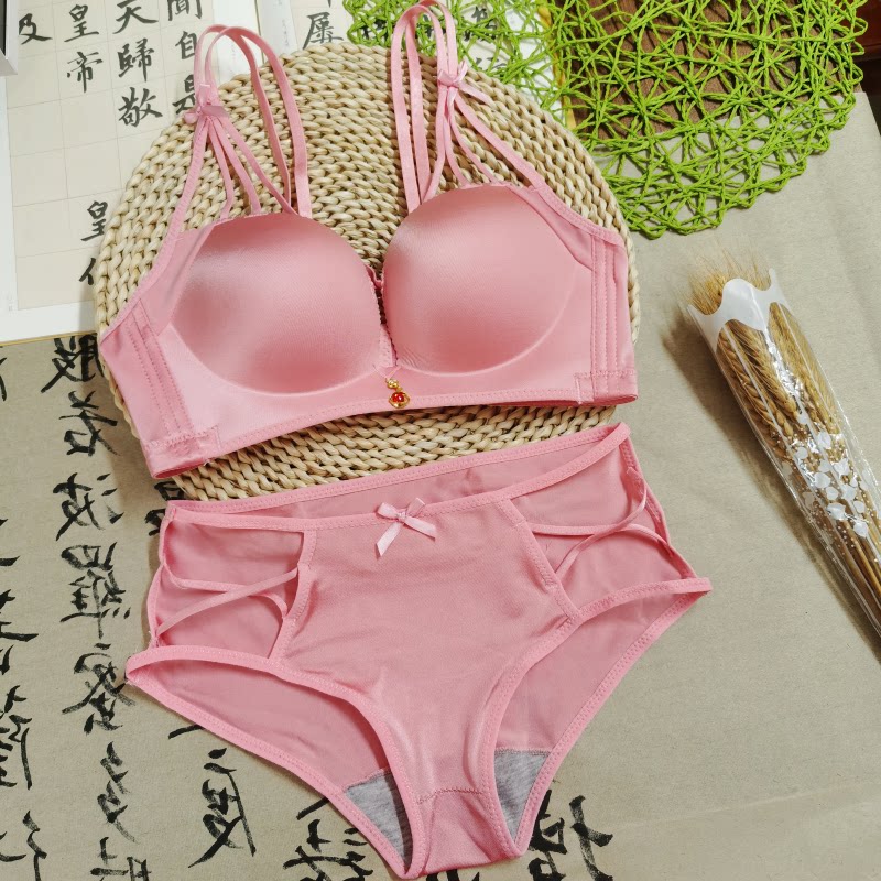 本命年小胸平胸性感内衣聚拢无钢圈加厚6cm美背结婚红色文胸套装