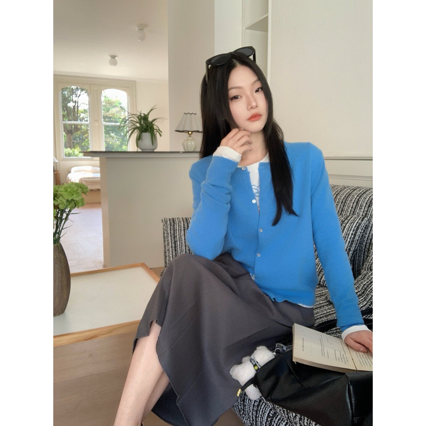 铅笔莓莓【影落纸间】蓝色纯欲圆领针织衫女春季柔美设计感上衣女