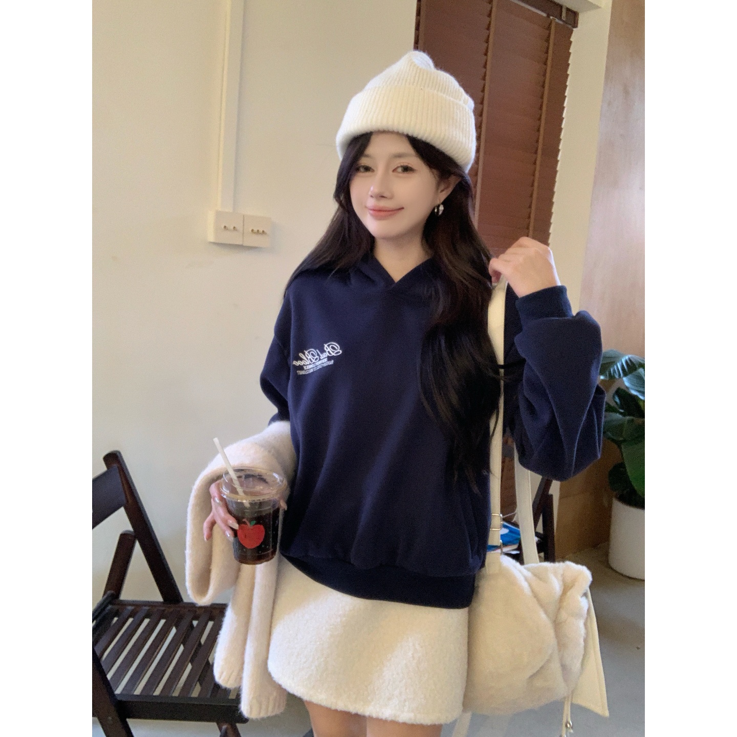 铅笔莓莓 【1208/20:00新品】前3天到手6折！！美式刺绣宽松卫衣