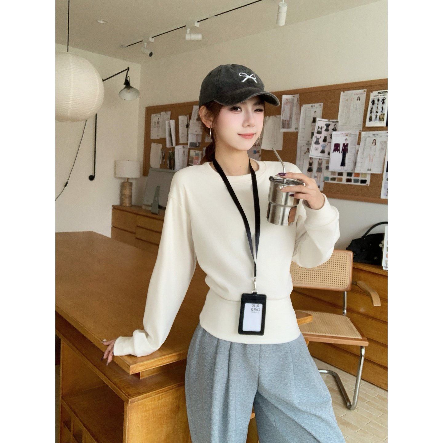 铅笔莓莓 韩系纯色圆领加绒加厚长袖T恤女秋冬收腰设计感百搭上衣