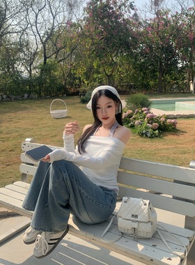 铅笔莓莓【02.09/20:00新品】限时前3天到手6折！法式纯欲挂脖T恤