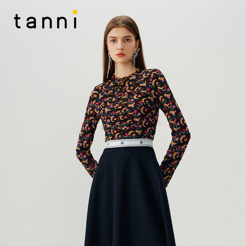 tanni抽褶满印网纱打底上衣