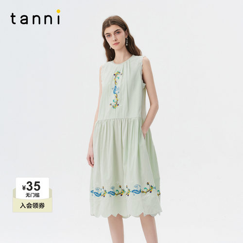 tanni度假感绣花显瘦连衣裙女