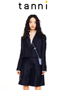 tanni商场同款人气时尚设计深蓝色短款修身西装外套女TL11BZ051B