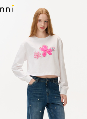 tanni25秋冬新款休闲百搭花朵印花短款长袖白色T恤上衣TO31TS011A