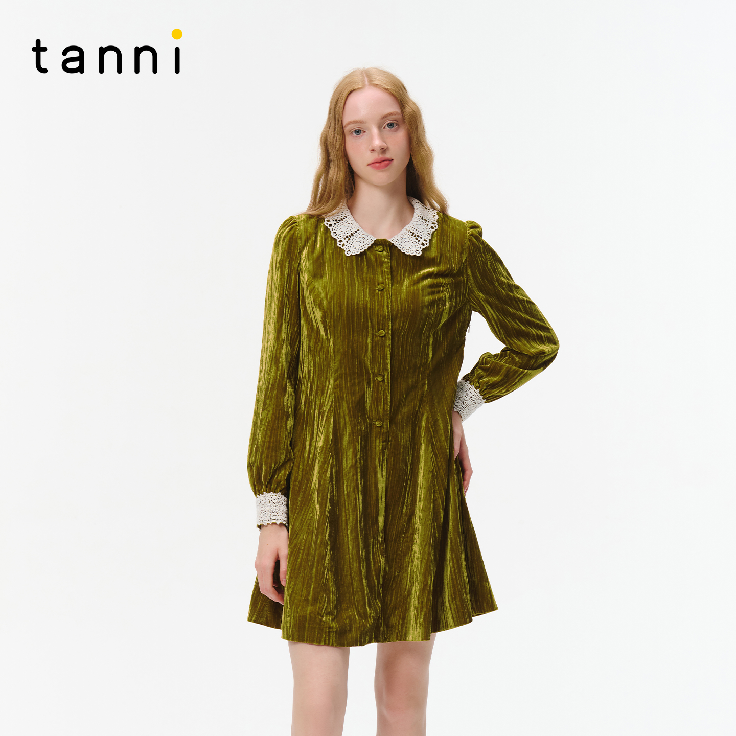 tanni2025秋冬新款法式复古蕾丝拼接丝绒长袖连衣裙TO31DR202A