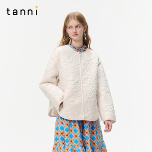 tanni25秋冬新款 复古浪漫绣花白色圆领保暖棉服外套女TO31CJ201A