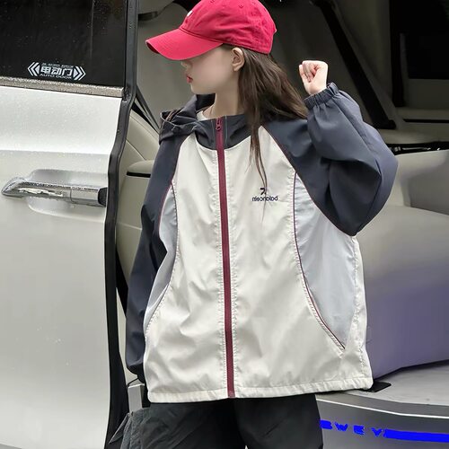 女童冲锋衣外套秋季2026新款大童韩系防风衣初中生儿童上衣秋装潮