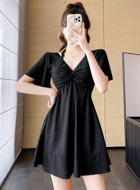 连体泳衣女夏显瘦遮肚保守微胖女孩高级感2025新款泡温泉大码胖mm