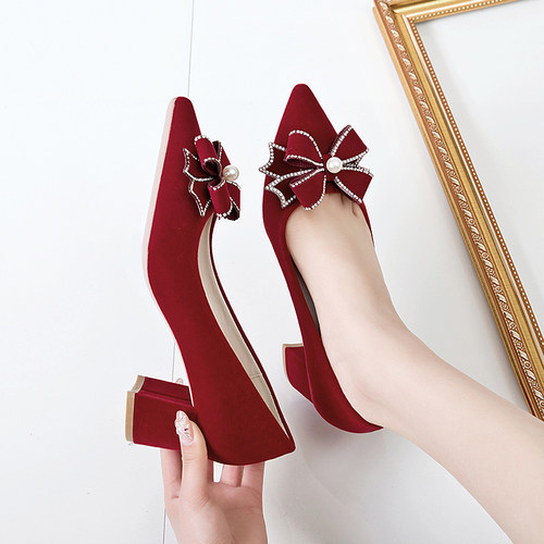 艺娘子粗跟婚鞋女绒面尖头蝴蝶结