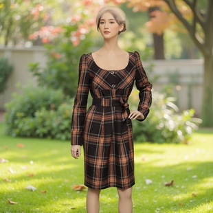 品牌女咖啡色格子连衣裙时尚春秋款韩式长袖收腰显瘦超值特惠