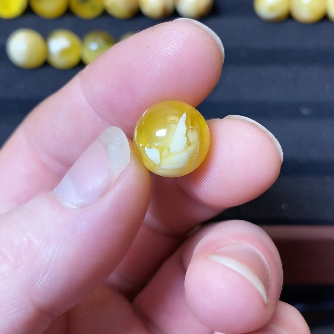 1-7/13+金白蜜蜡单珠