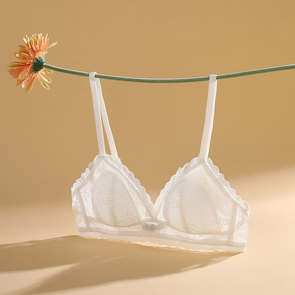 法式内衣薄款女大胸显小胸性感蕾丝平胸小胸纯欲三角杯无钢圈文胸