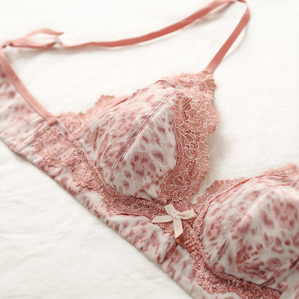 内衣女夏季薄款bra女性感法式超薄豹纹胸罩无钢圈文胸小胸三角杯
