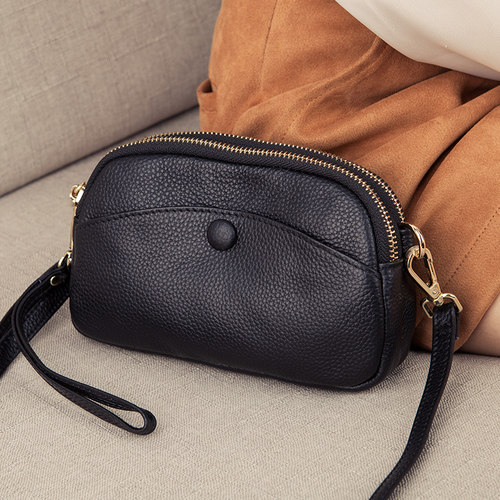 手拿包真皮小挎包百搭斜挎贝壳包