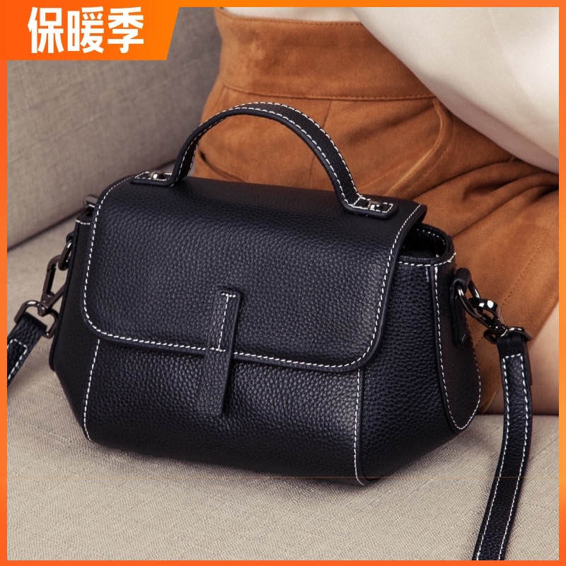 女士包包2021新款潮时尚大气百搭女包小方包轻便真皮单肩斜挎小包