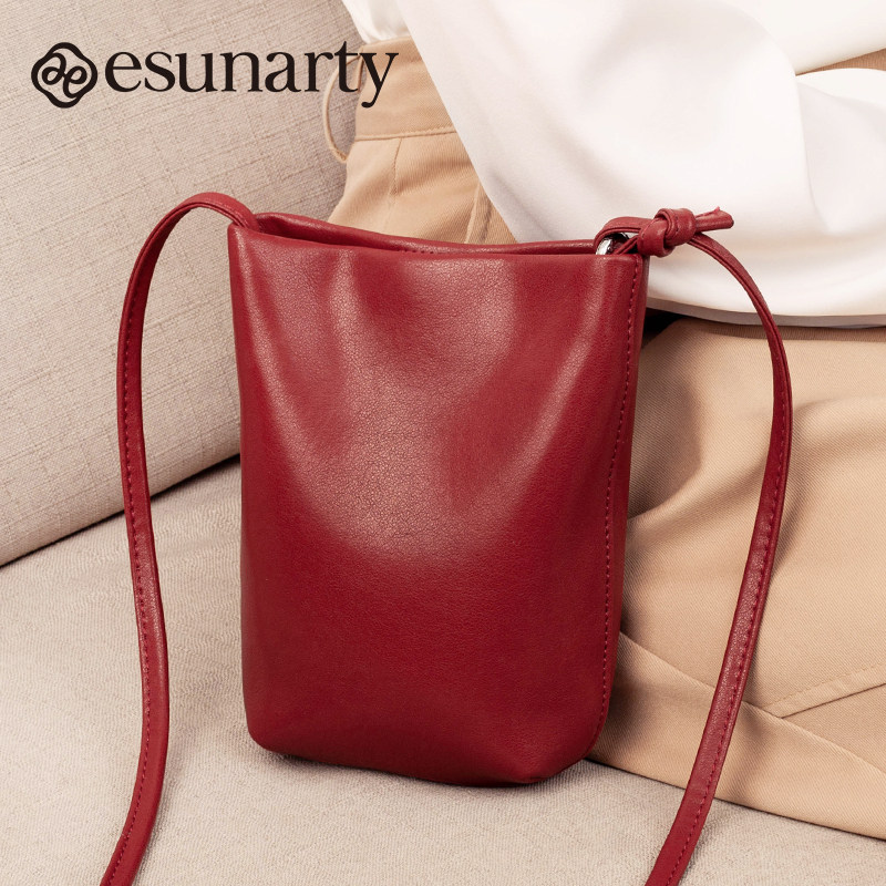 真皮手机包包女2026新款红色软皮单肩小挎包高级质感休闲斜挎女包