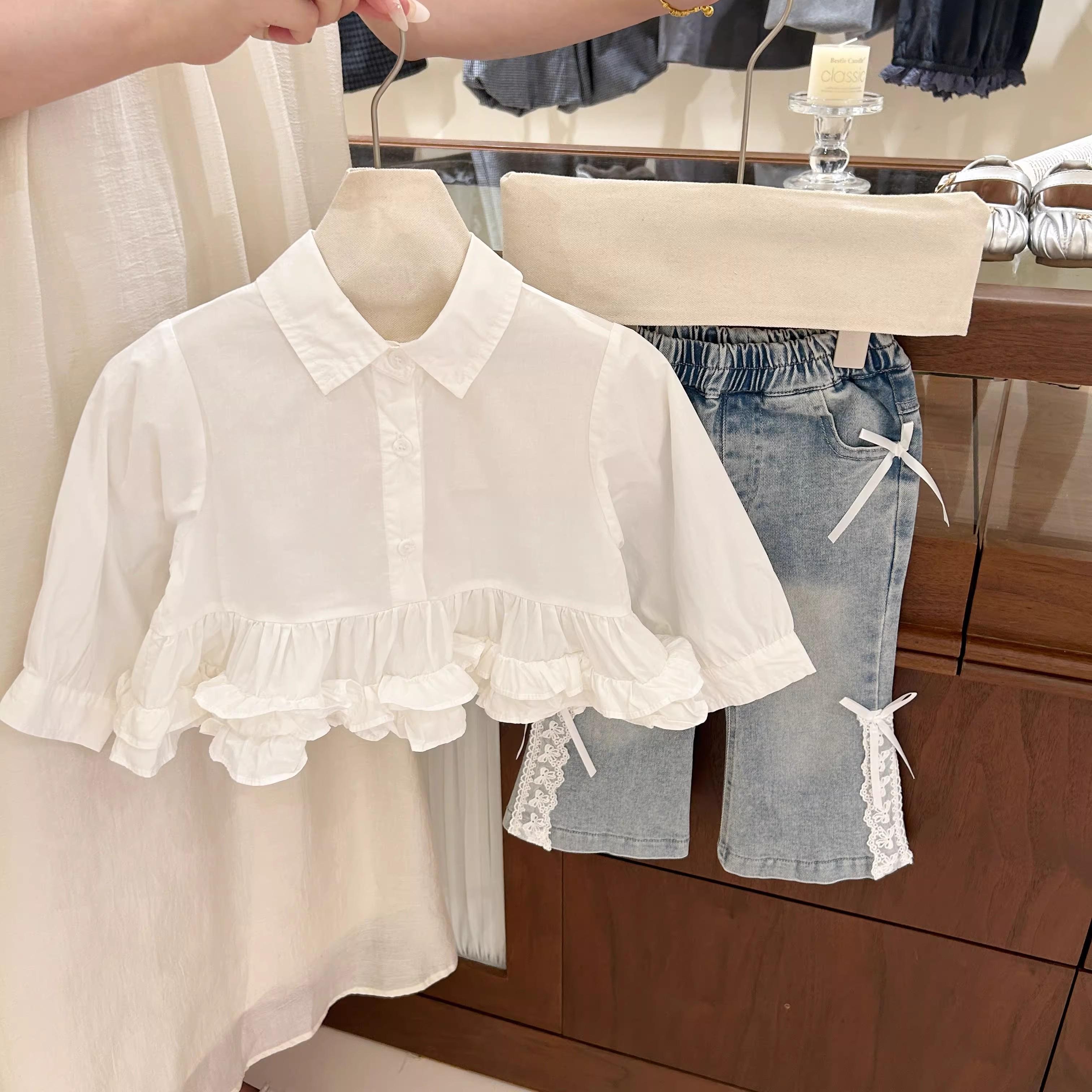 女童套装衬衫秋季新款2025女宝韩版白色长袖花边衬衣蝴蝶结牛仔裤