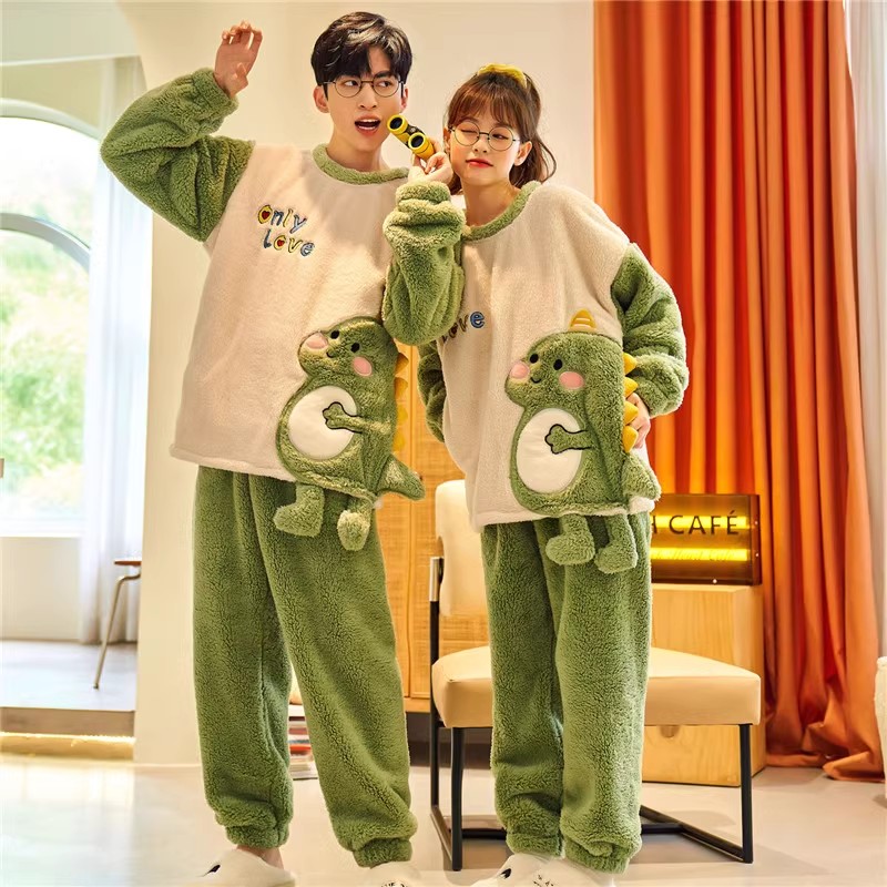 秋冬季款情侣睡衣揭阳加厚加绒可爱女款套头珊瑚绒男士家居服套装