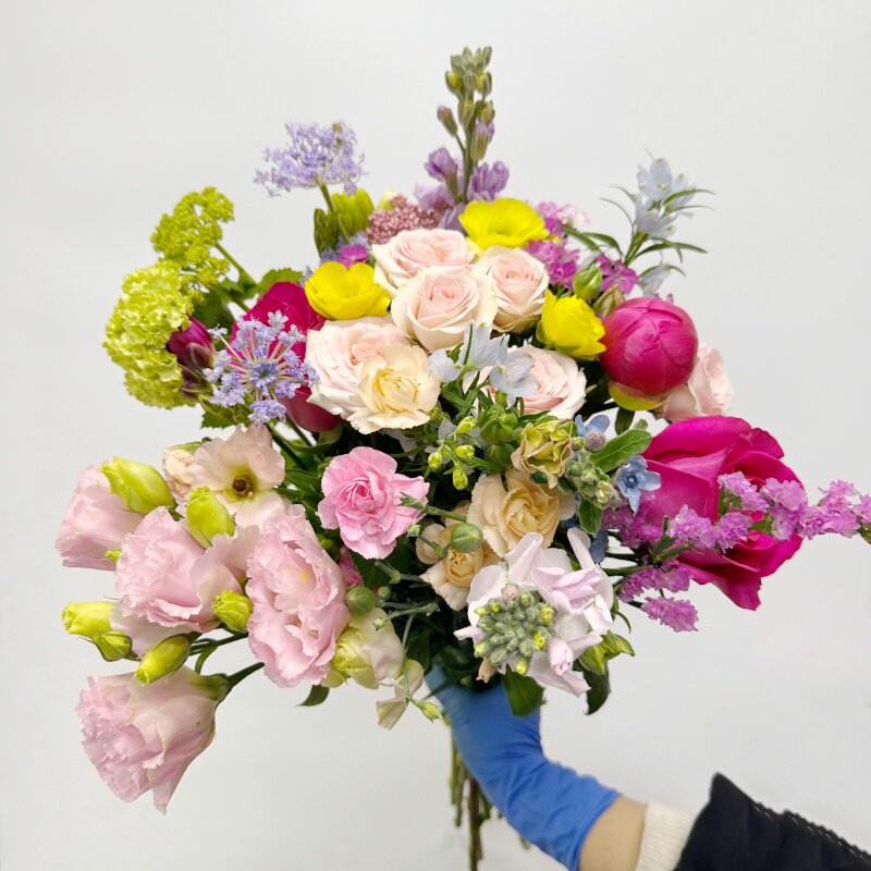 鲜花盲盒品种多公司DIY插花周花