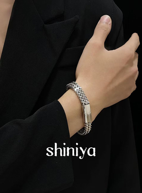 精致！潮男钛钢手链显高级