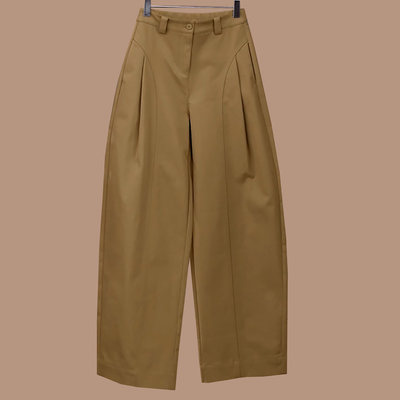 时尚百搭显瘦卡其色捏褶休闲裤女