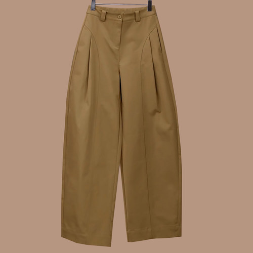 时尚百搭显瘦卡其色捏褶休闲裤女