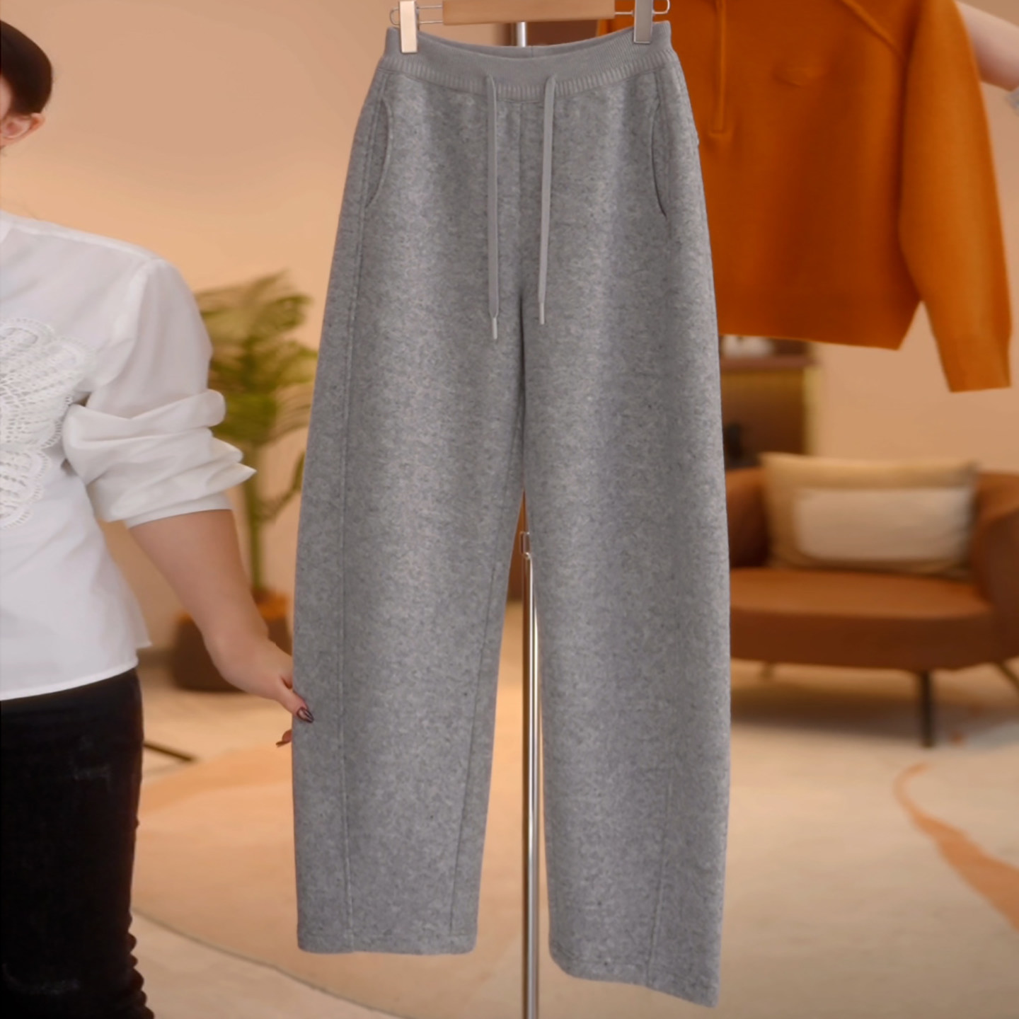 灰色加绒保暖羊毛阔腿弯刀休闲裤