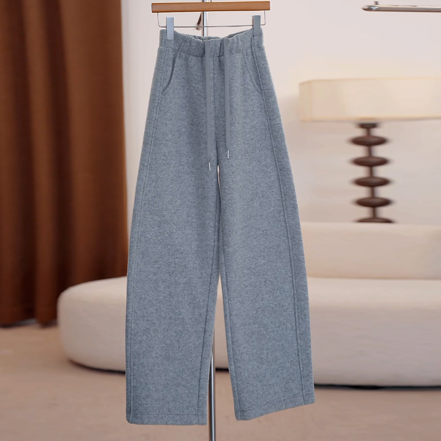 浅灰色拉绒加厚羊毛弯刀休闲裤