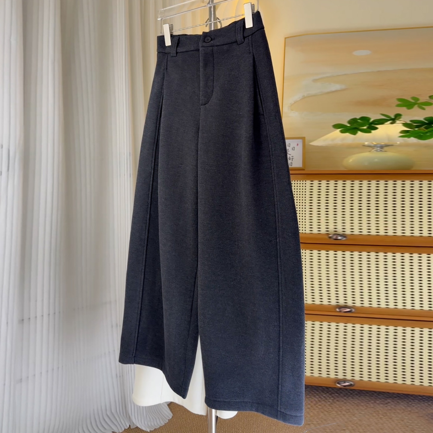 Ader黑灰色捏褶呢料阔腿弯刀裤女2025冬季新款加绒百搭显瘦休闲裤,女装/女士精品,大码裤装,淘宝优惠券,粉丝福利购,淘宝优惠卷