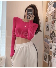 辣妹露腰上衣～纯色短款垫肩打底衫长袖T恤女黑色显瘦薄款2022新