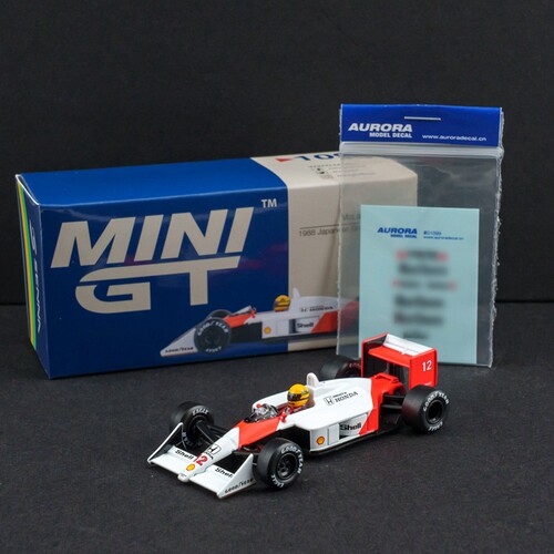 MINIGT164MP4汽车模型