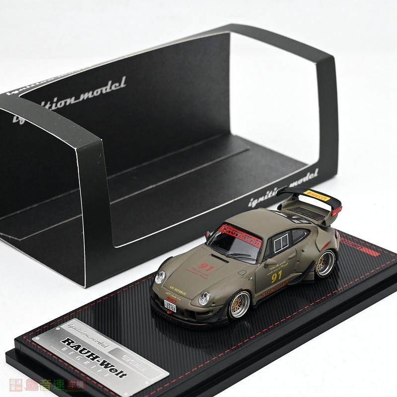 IG 1:64 RWB 993 宽体改装版合金汽车模型 哑光绿 成品摆件小比例 - 实物图