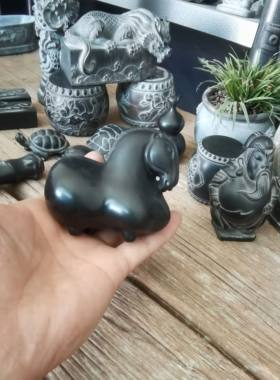 四川黑唐马摆件小号财客厅玄关酒柜桌面装饰品办公桌生肖马摆设