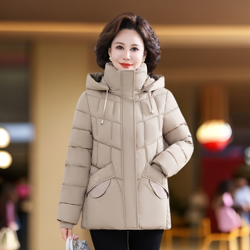 中老年妈妈新款冬装短款棉衣服女加肥加大码加厚保暖可拆帽棉袄