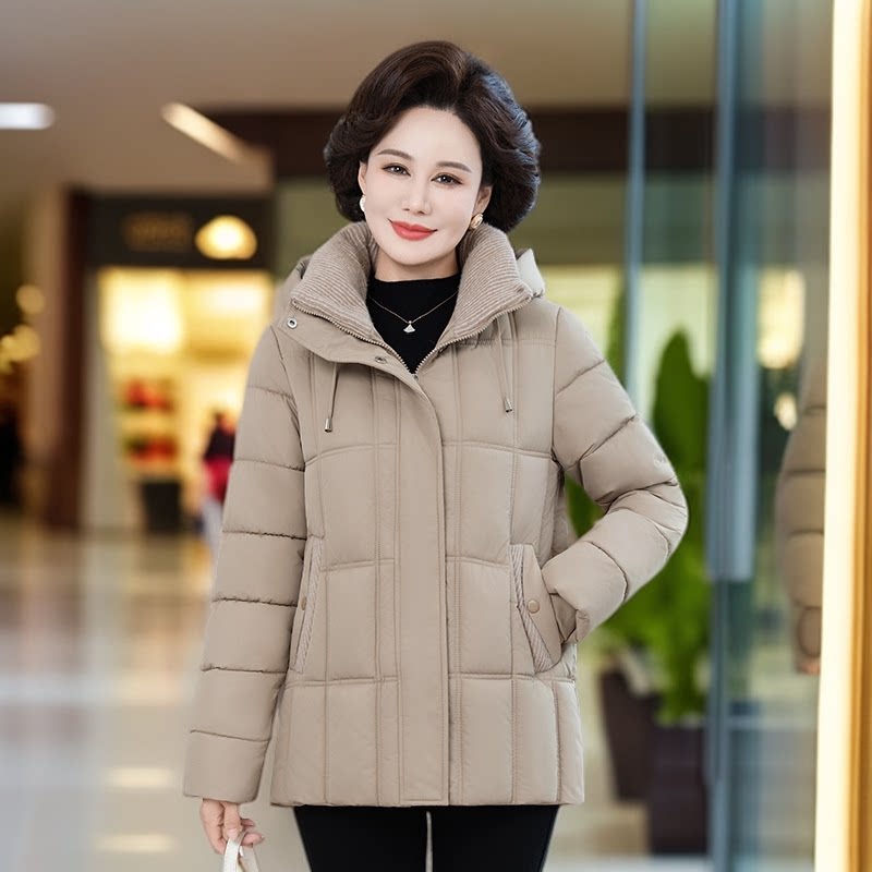 中老年时尚冬装短款棉衣服女加肥加大码妈妈洋气小个子棉袄外套