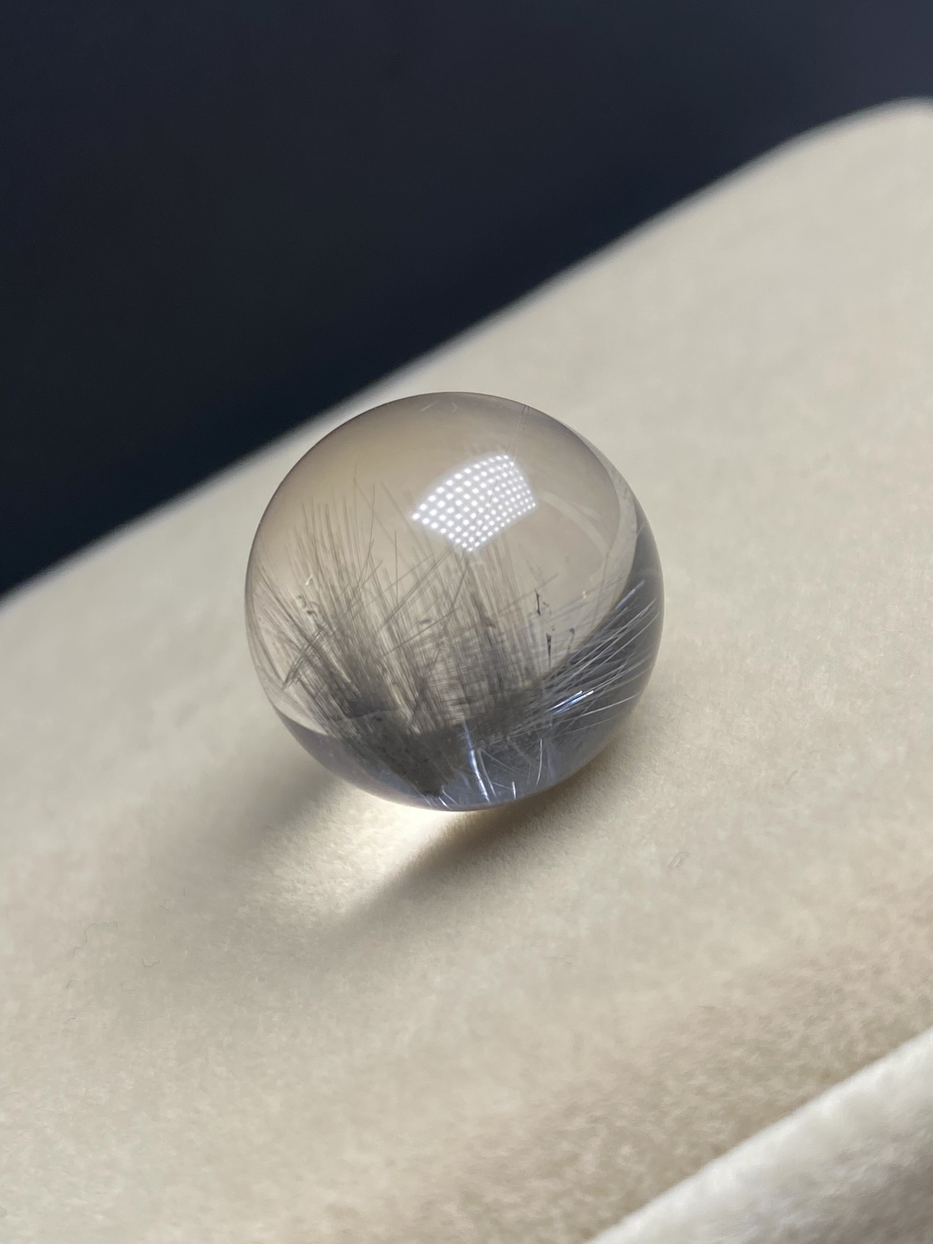 17.7mm（无任何优化和入胶）巴西天然超顺猫眼黑银钛晶花单珠吊坠