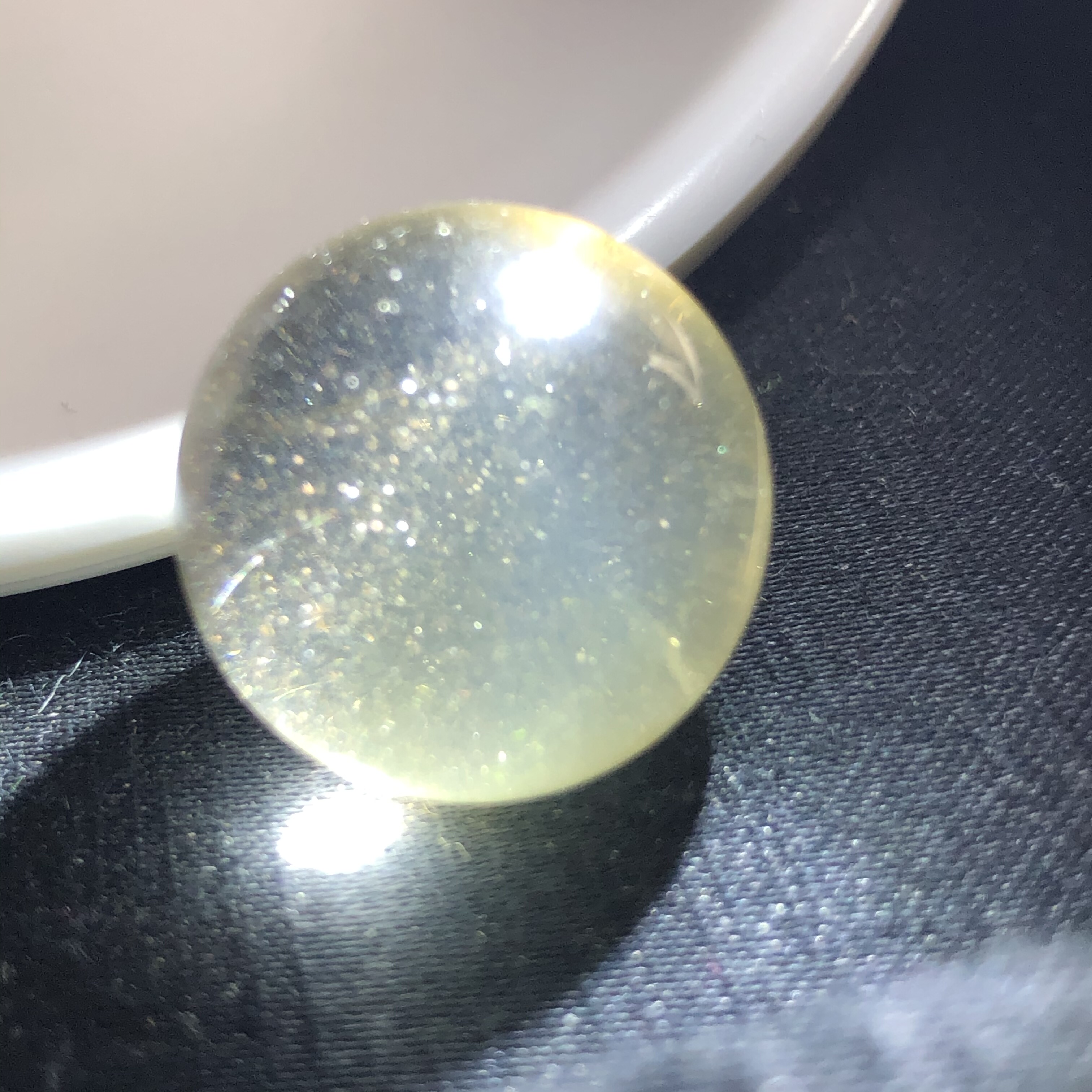 19.5毫米(无任何优化和注胶)天然水晶兔毛和星光矿石单珠漫天星辰