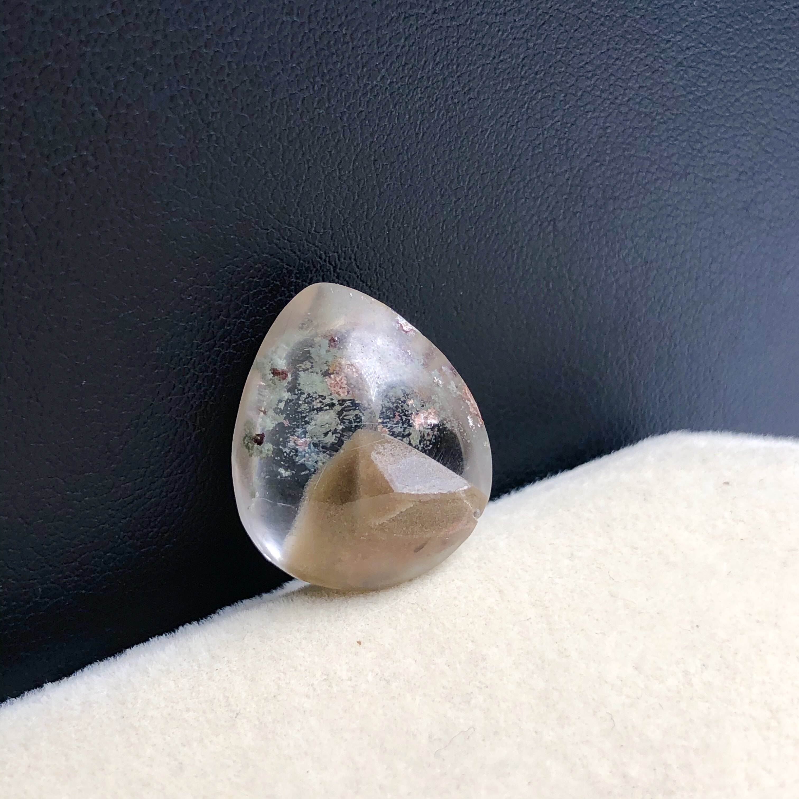 老货福利天然立体彩色幽灵金字塔奇石