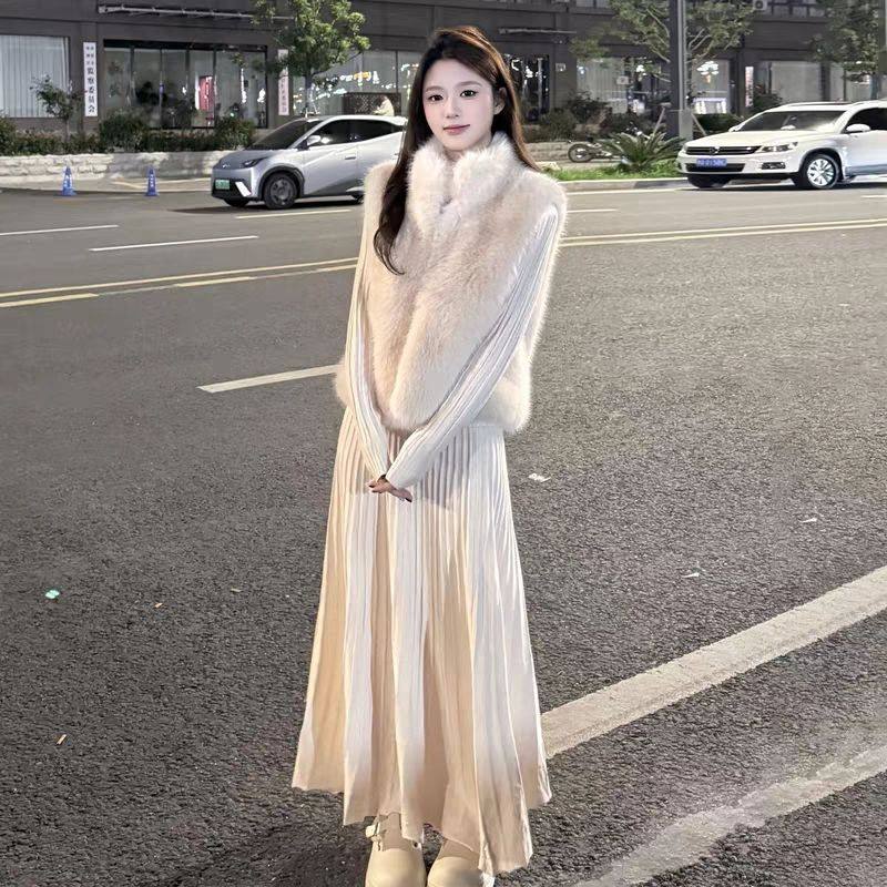 秋冬女网红新款温柔纯色显瘦气质洋气高领毛毛马夹+针织衫+半身裙,女装/女士精品,时尚套装,淘宝优惠券,粉丝福利购,淘宝优惠卷