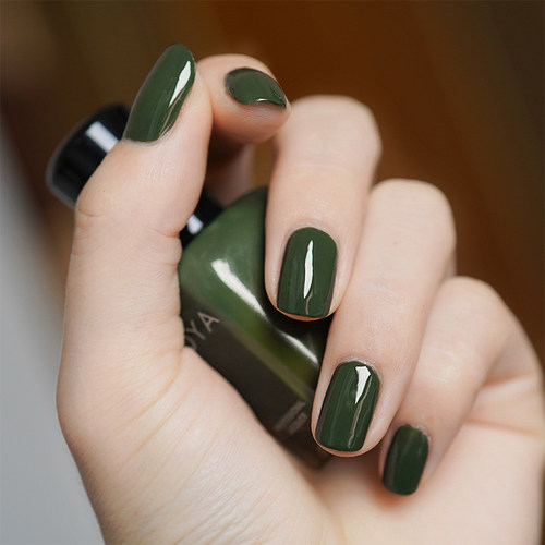 10f深绿色zoya指甲油显白免照灯