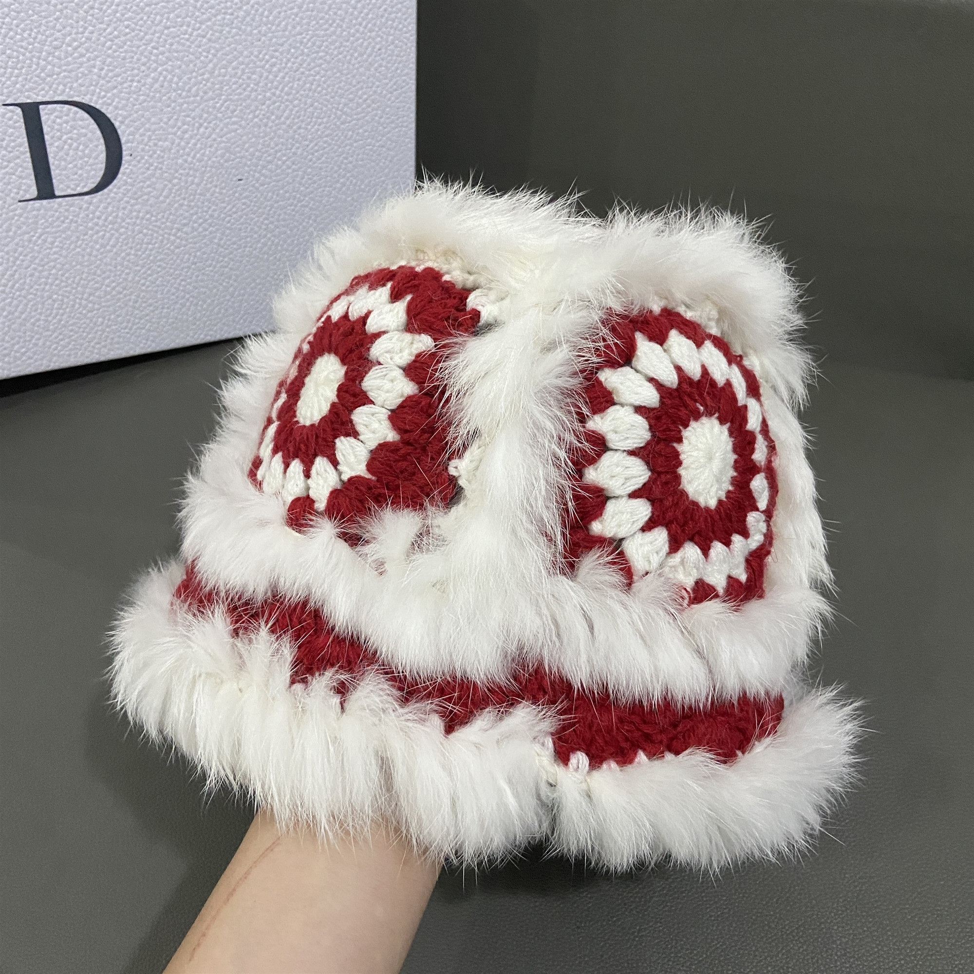 国潮红色醒狮毛线帽子女