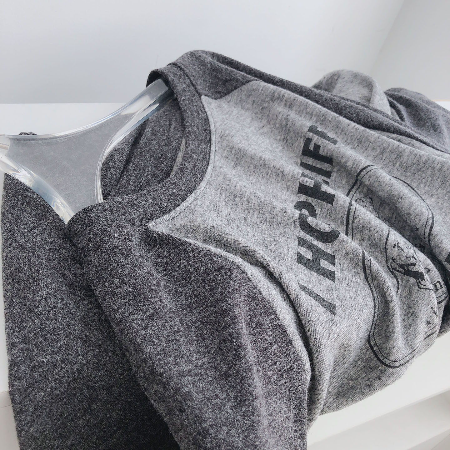 韩系减龄撞色小狗印花长袖t恤女春季宽松显瘦舒适打底衫学生上衣