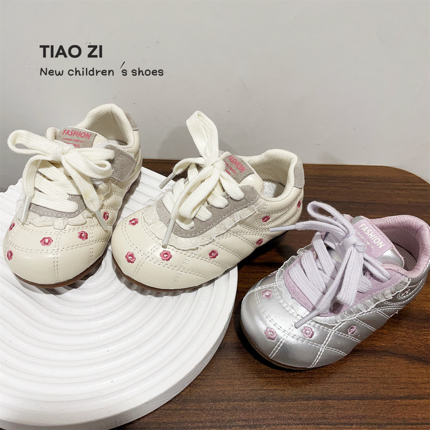 2026年春款童鞋可爱刺绣小花朵女宝宝休闲鞋舒适百搭儿童防滑板鞋,童鞋/婴儿鞋/亲子鞋,板鞋,淘宝优惠券,粉丝福利购,淘宝优惠卷